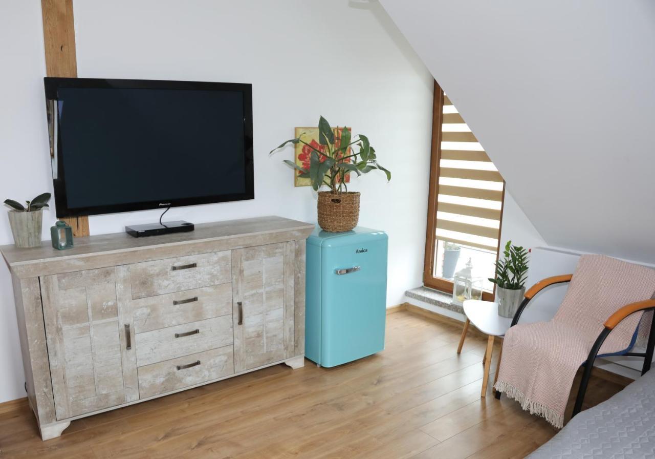 - Z Kominkiem I Duzym Tarasem, Sauna, Jacuzzi, Altana Z Grill, Z Mozliwoscia Wynajmu Dotakowych Pokoi - Schoenes Mit Kamin Und Grosser Terrasse, Sauna, Jacuzzi, Pavilion Mit Grill Und Der Option Zusaetzliche Zu Apartament