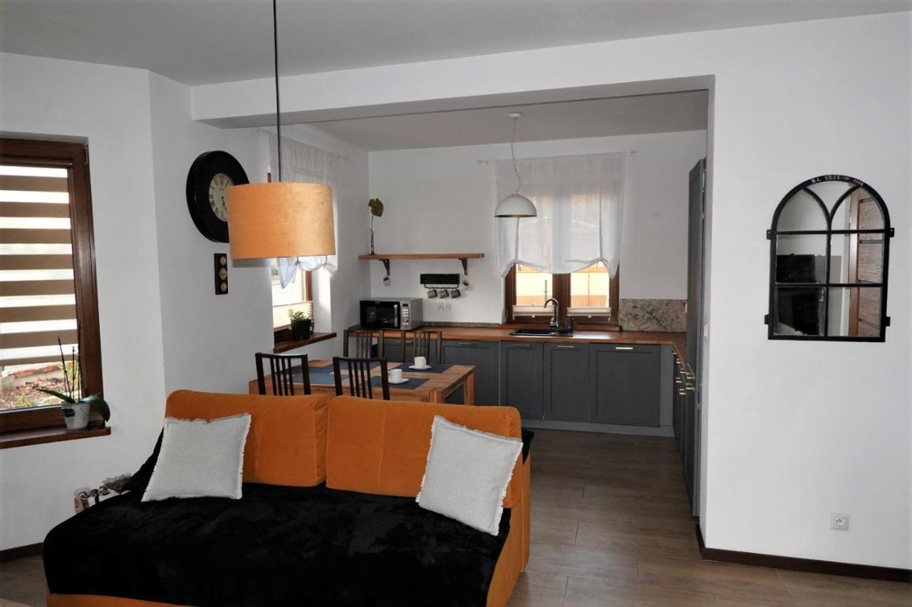 Apartament - Z Kominkiem I Duzym Tarasem, Sauna, Jacuzzi, Altana Z Grill, Z Mozliwoscia Wynajmu Dotakowych Pokoi - Schoenes Mit Kamin Und Grosser Terrasse, Sauna, Jacuzzi, Pavilion Mit Grill Und Der Option Zusaetzliche Zu Stegna (Pomerania)