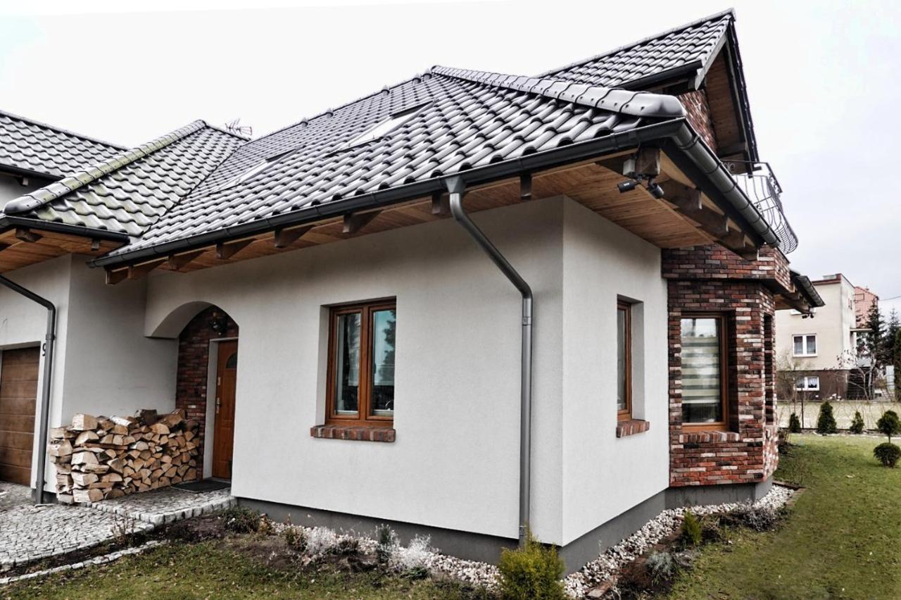 - Z Kominkiem I Duzym Tarasem, Sauna, Jacuzzi, Altana Z Grill, Z Mozliwoscia Wynajmu Dotakowych Pokoi - Schoenes Mit Kamin Und Grosser Terrasse, Sauna, Jacuzzi, Pavilion Mit Grill Und Der Option Zusaetzliche Zu Stegna (Pomerania)