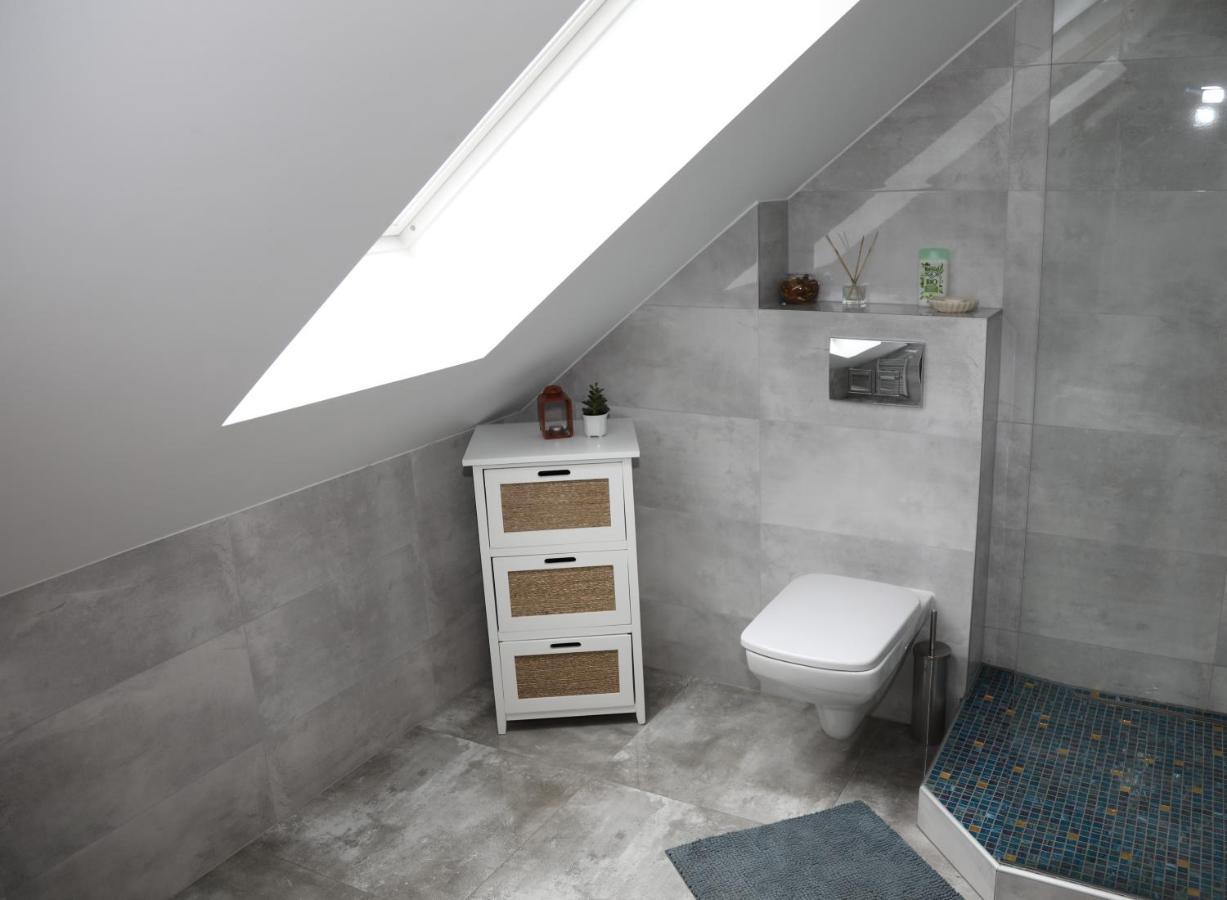 - Z Kominkiem I Duzym Tarasem, Sauna, Jacuzzi, Altana Z Grill, Z Mozliwoscia Wynajmu Dotakowych Pokoi - Schoenes Mit Kamin Und Grosser Terrasse, Sauna, Jacuzzi, Pavilion Mit Grill Und Der Option Zusaetzliche Zu Apartament